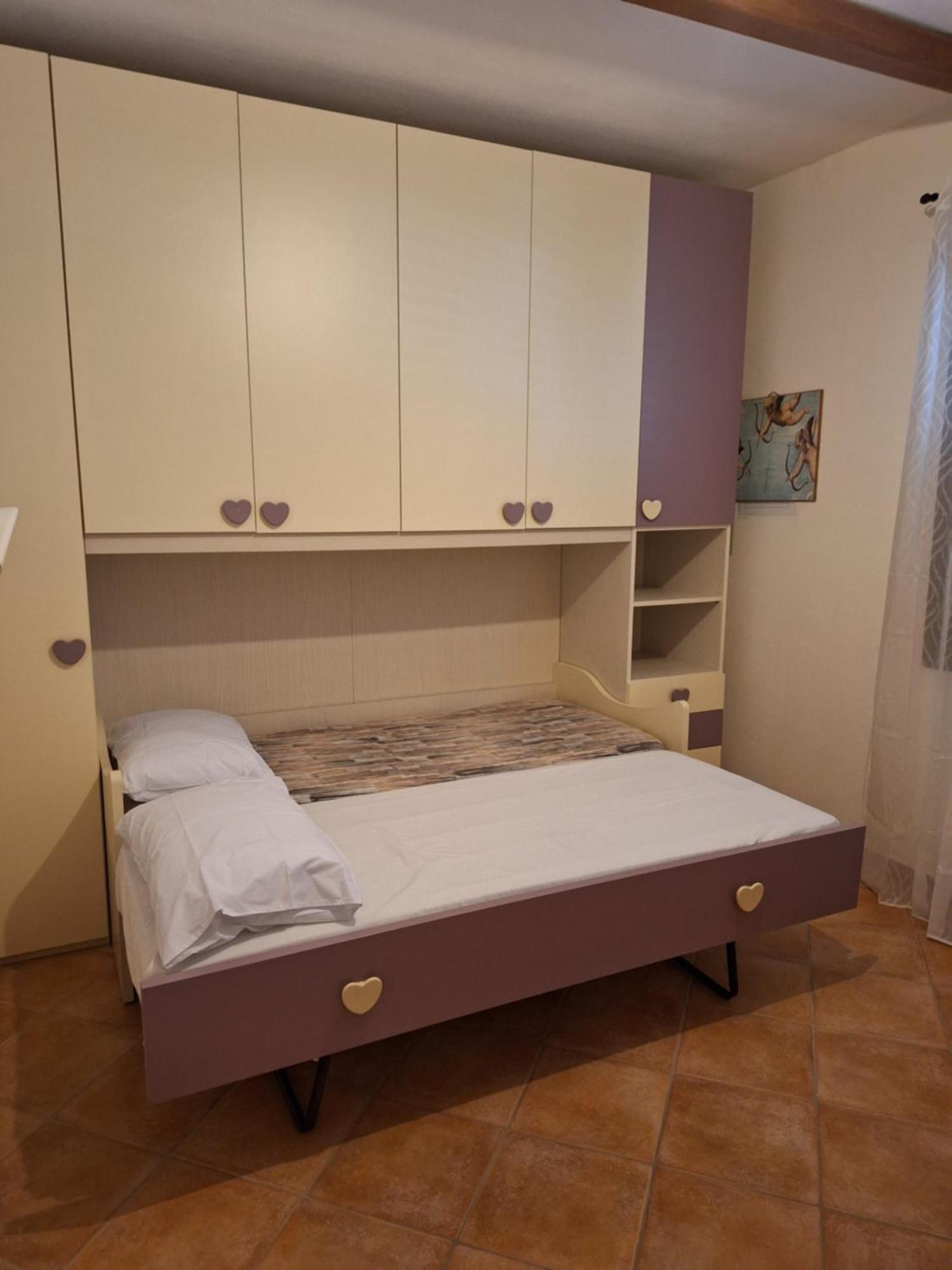 Ferienwohnung Attico Anais Loiri Porto San Paolo Exterior foto