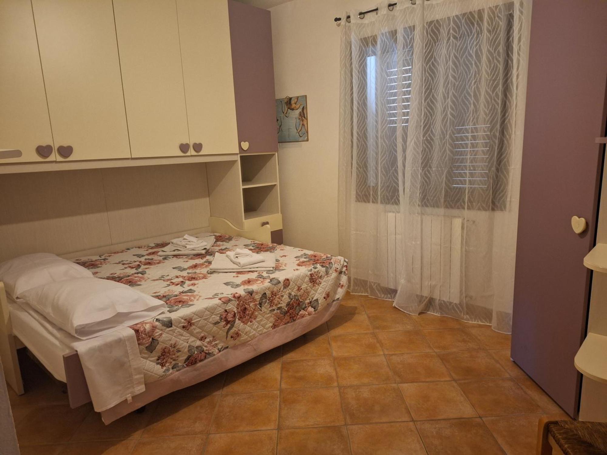 Ferienwohnung Attico Anais Loiri Porto San Paolo Exterior foto