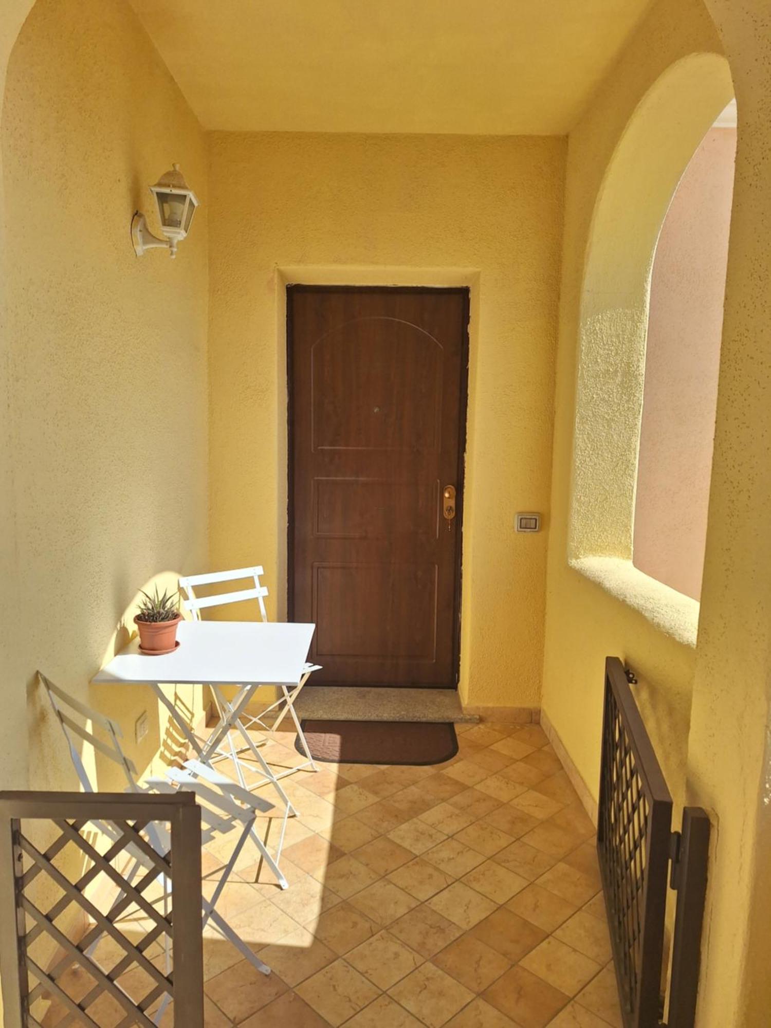 Ferienwohnung Attico Anais Loiri Porto San Paolo Exterior foto